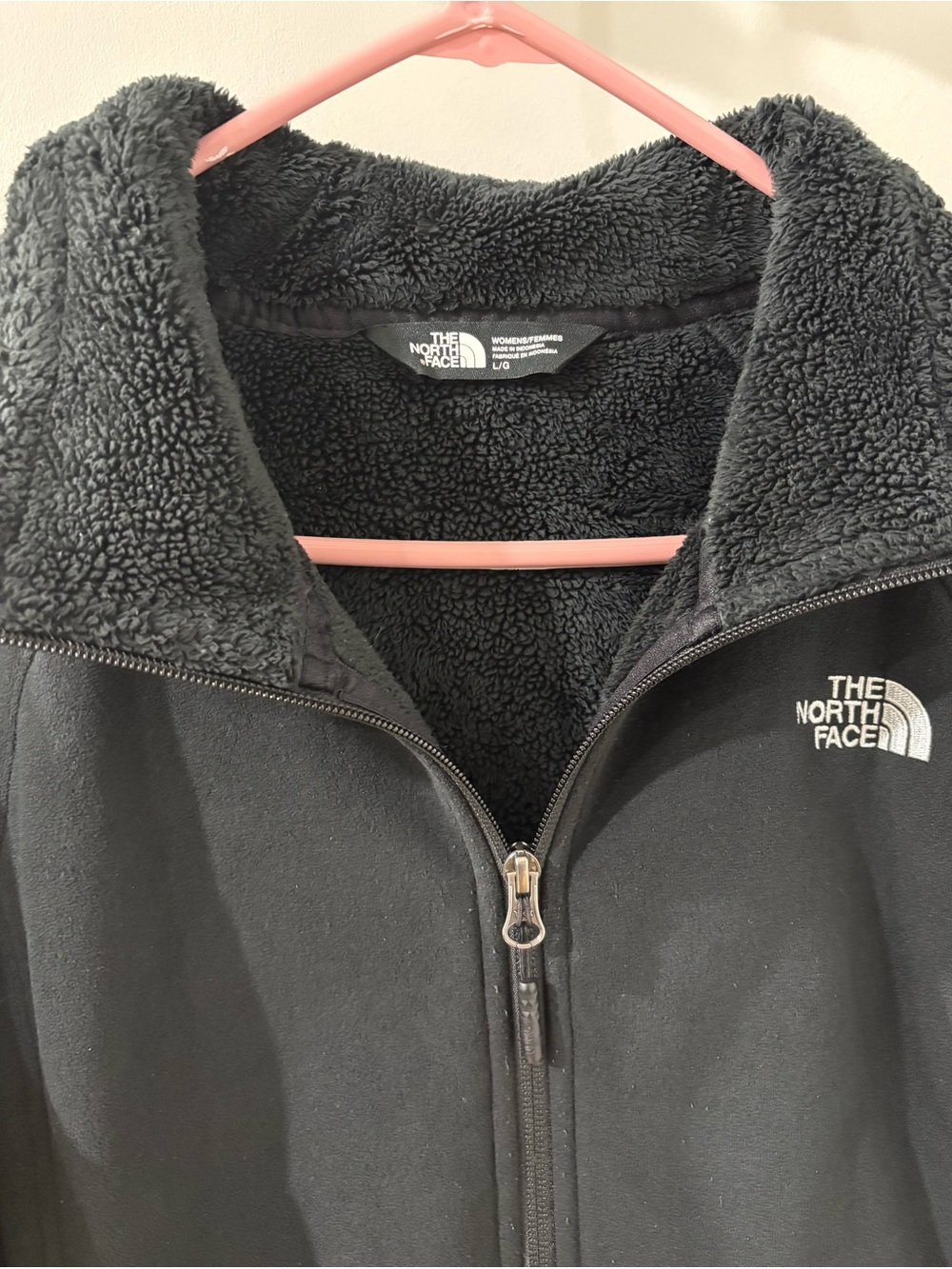 The North Face Women's Black Sherpa-Lined Fleece Jacket (J)